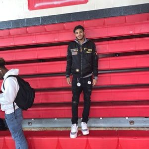 Meet your Posher, Jeremiah